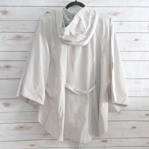 ModCloth Taupe French Quarter Explorer Hooded Cape - Picture 7 of 7
